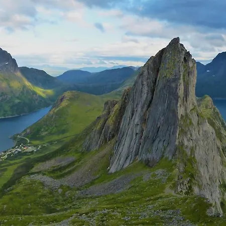 Cozy Between Sea And Mountains * Mefjordvær
