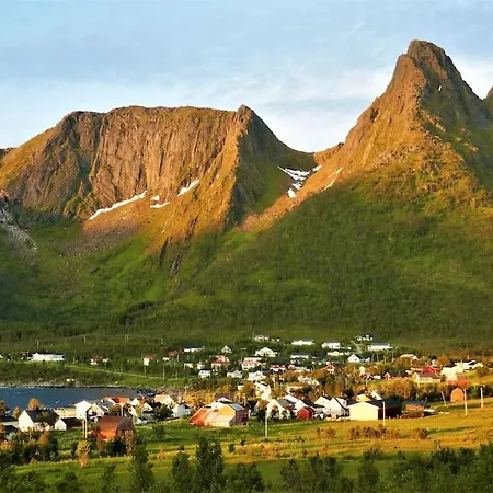 Cozy Between Sea&mountains Apartament *