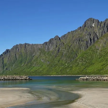 Leilighet Cozy Between Sea And Mountains