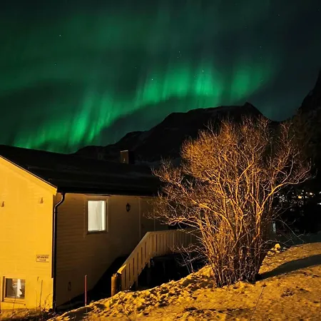 Cozy Between Sea And Mountains